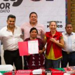 “Olga Luz Espinosa participa en la reunión con candidatos y autoridades de los pueblos originarios de Chiapas”.