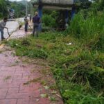 Ayuntamiento de Ixtacomitán realiza acciones de limpieza en diversas calles de l cabecera municipal